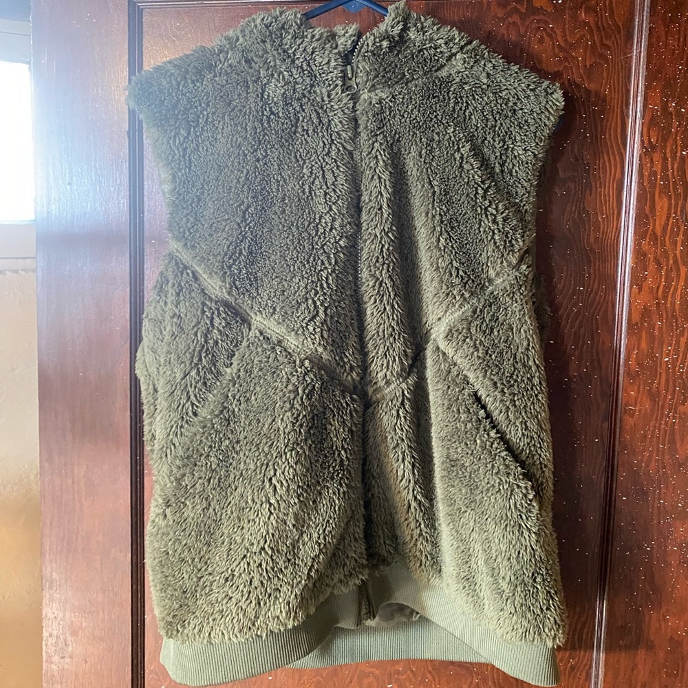 ZYIA Olive Green Fleece Vest